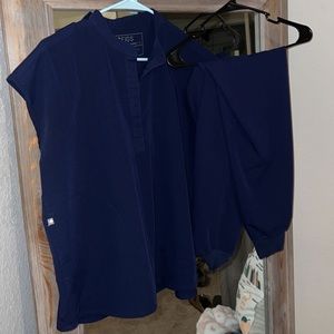 Navy figs scrub set